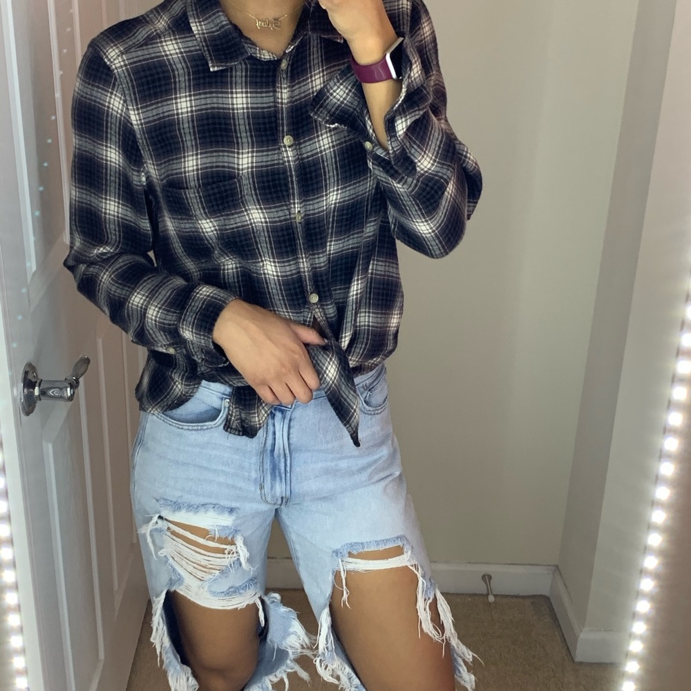 SOLD AE Ahh-mazingly Soft Boyfriend Plaid Shirt - Picture 2 of 5